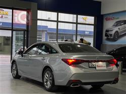 تويوتا أفالون